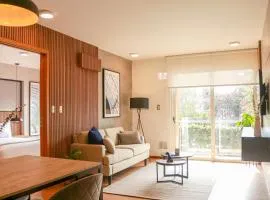 Upscale 2BR with Balcony in Barranco