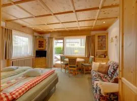 Seefeld ALPIN Gemütliches TIROLER STUBE Studio Apartment