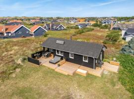 Lovely Holiday Home, Renovated In 2025, Located Only 800 Meters From The North Sea, hotel v destinaci Nørre Lyngvig