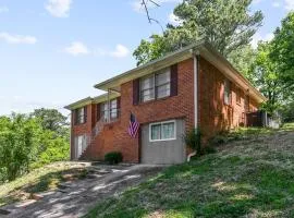 Broadmoor Bungalow - Unit B