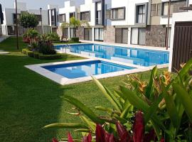 Casa Alcatraz con Alberca, Cuernavaca Morelos, hotel en Tezoyuca