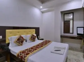 A1Rooms By Family PG Hotels - walking the all Best Main Market