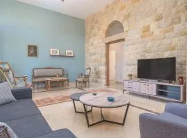Beit Salima - 3 Bedroom House with Pool & Terrace