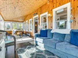 Hot Tub and Fireplace Coastal Getaway in Maine