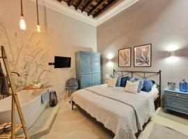 Erbe12 loft&park historic apartment centro città, apartment in Genova