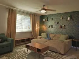 Scottsdale Oasis Retreat Minutes from Downtown
