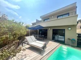 Villa avec piscine privative