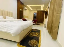 Hotel Ratti Inn