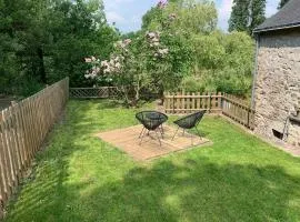 Appartement dans maison avec jardin privatif