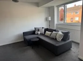2 bedroom flat in Newcastle - Free street parking