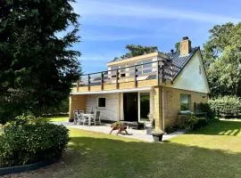 Bungalow in Texel near Beach & Forest