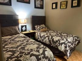 cuarto acogedor y privado para descansar, hotel in Monterrey