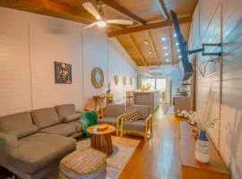 Villa with Pool 5 min beach, close 2 WestBay