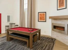 Santa Monica Entertainment House - Hot Tub, Billiards, BBQ & Projector