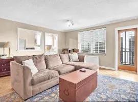 Warm Southern Welcome Cozy Downtown One-bedroom
