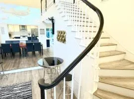 Chic Santa Monica House - Spa Hot Tub, Billiards, BBQ, Projector