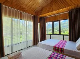 Du Già Lô Lô Homestay