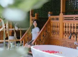 Alam Bulangan Villa