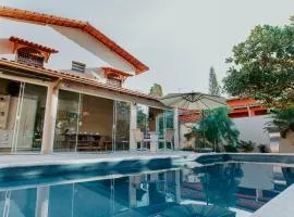 Casa Aconchegante com Área Gourmet e Piscina