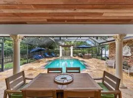 Blue Oasis, The Perfect Getaway with Heated Pool