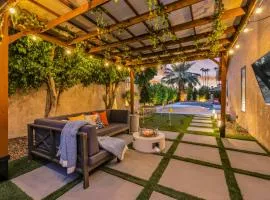 Azure Oasis-Saltwater Pool & Spa with Putting green!