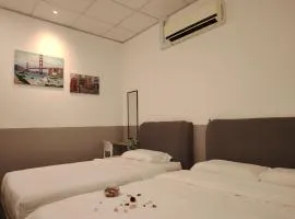 F02 CoLiving Tebrau City 6min walk to AEON & Toppen & Ikea