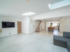 Villa moderne et spacieuse Disneyland Paris, hotel in Bailly-Romainvilliers