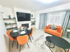 Bright and Spacious 2-Bedroom Apartment in London - Your Home Away from Home