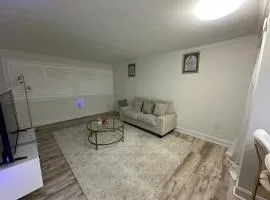 Stylish Knoxville Stay Minutes from Neyland Stdm