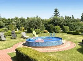 Gorgeous Home In Slawno With Wifi