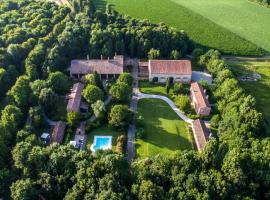 Agriturismo Tenuta Castel Venezze، إقامة مزارع في San Martino di Venezze