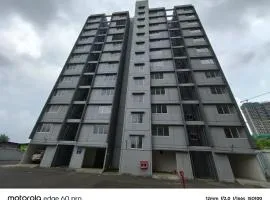 C Suites Jade