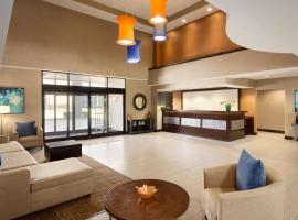Townhome Inn & Suites, hotel in Memphis