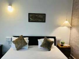 Luxury Rose hotel