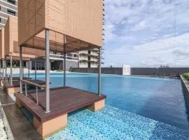 2BR Collins 1535 W Pool & Free Parking