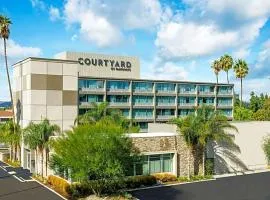 Courtyard by Marriott Woodland