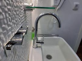 Sobe Ritz, nhà khách ở Požega