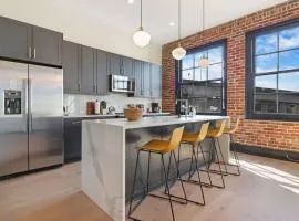 Roami at The Lola Near Bourbon St 3BR #59