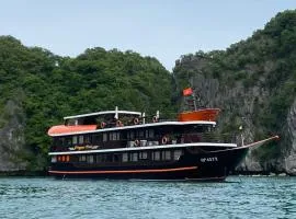 Cat Ba Ocean Cruise