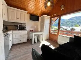 Studio cosy au centre de Samoëns avec balcon - FR-1-624-183