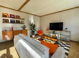 Mid Century - 3 bedrooms - Parking - 6 people