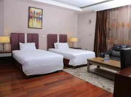 Yinm Luxury Apartment