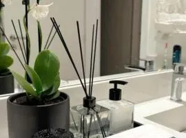Her Majesty's Self Catering Apartments