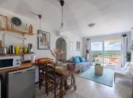Appartement Bord de Mer Karina 1 by Welhomy
