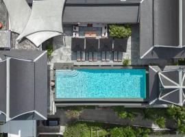 Luxurious Villa in Thalang with Private Pool and Ocean Views, hôtel à Amphoe Thalang