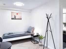 ALFA Mikroapartment Stuttgart Küche Bad l SmartTV WIFI l Porsche & Bosch l Kitchen Bath BS21A3