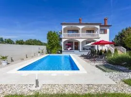 Villa Diana by Briskva