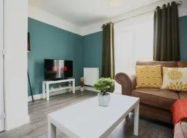 Homington House By N And N Stays, Perfect for Contractors and Workers, Monthly stay Disc available, Private Parking for 2 vehicles, Fast Wifi