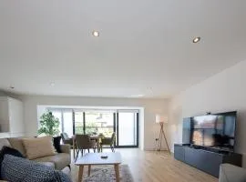 Brooklyn Mews-Free Parking-Village Location