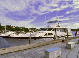 Klassische Motoryacht Ocean Motion